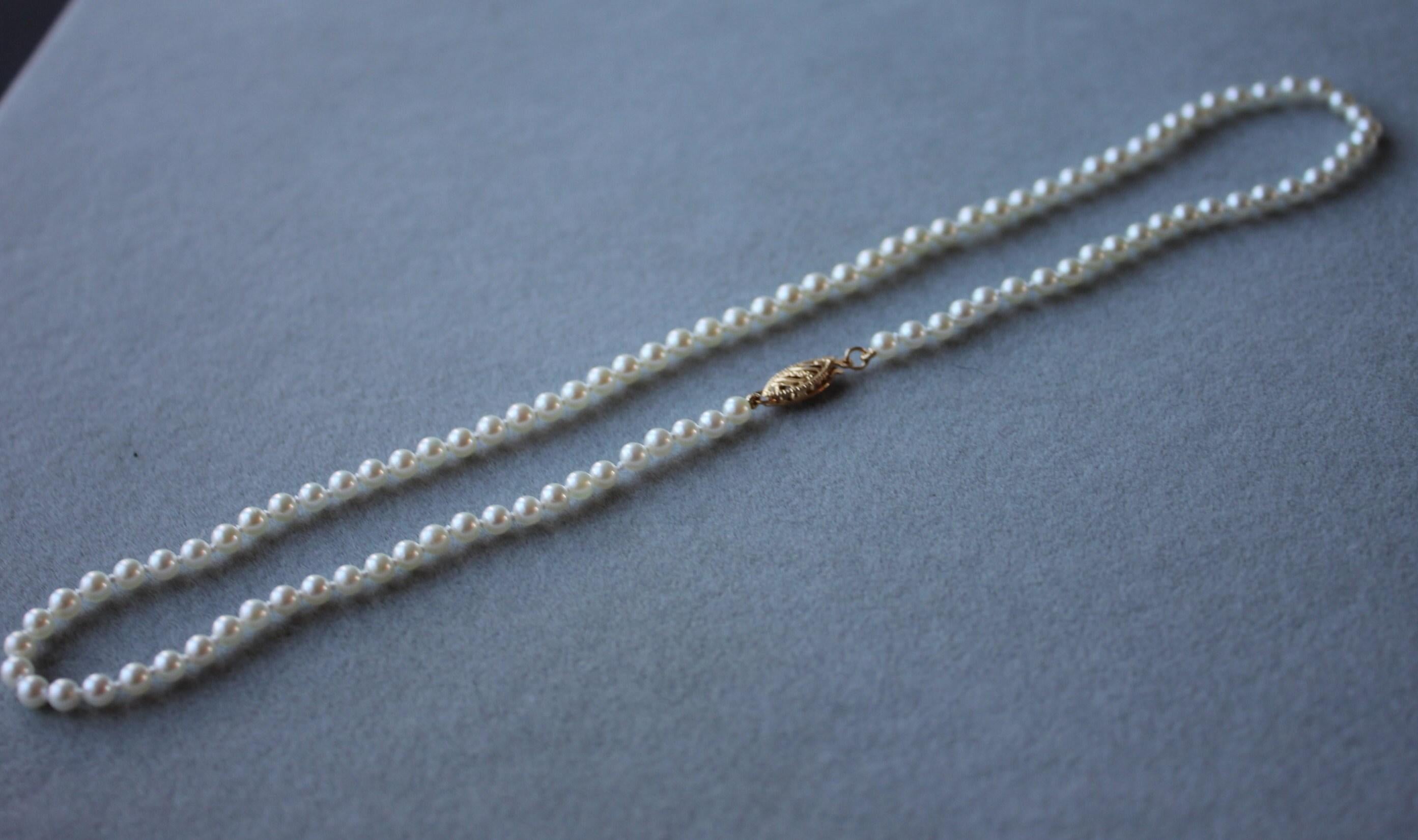 14 Karat Yellow Gold White Akoya Pearl Bead Layer Dainty Classic Beautiful White