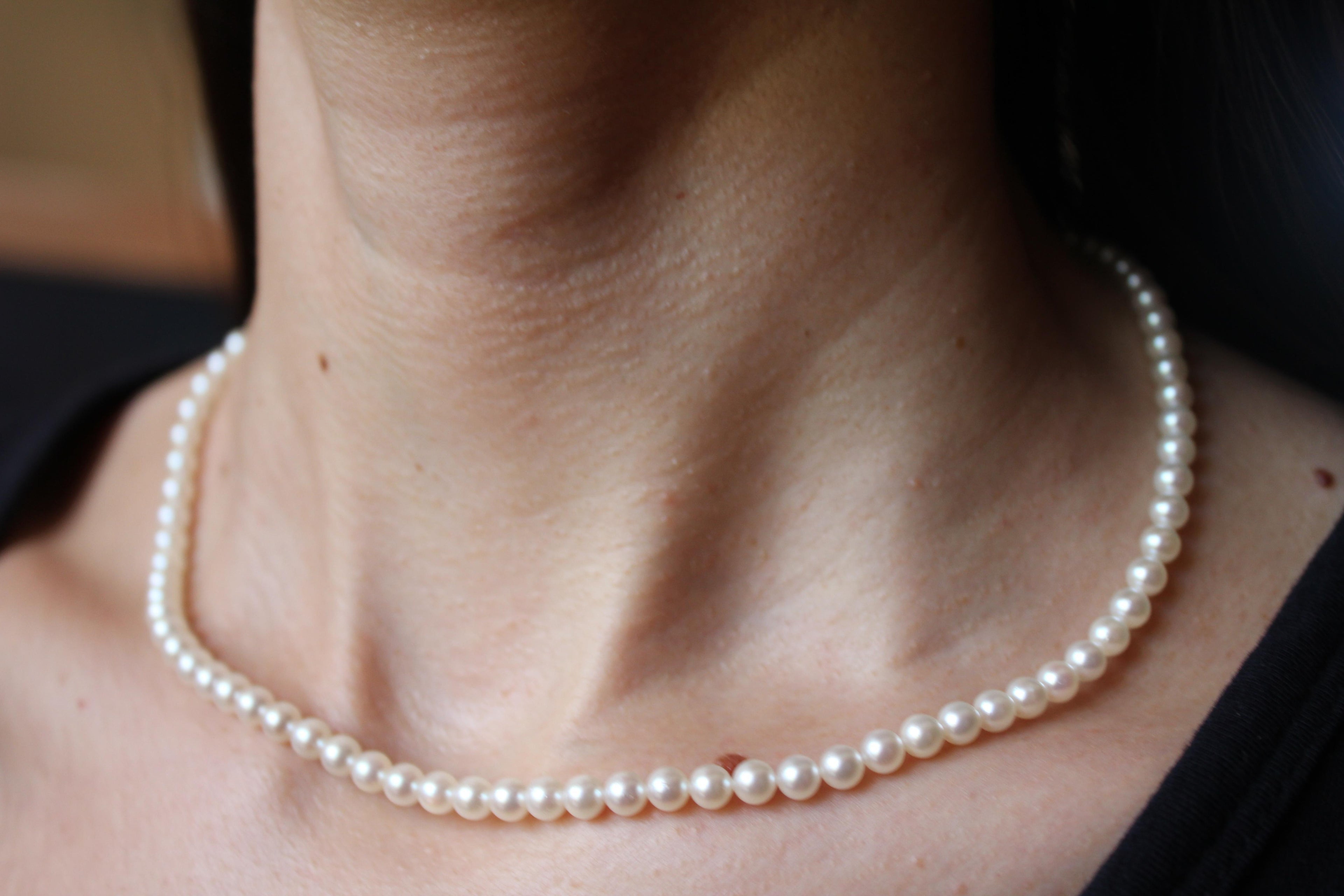 14 Karat Yellow Gold White Akoya Pearl Bead Layer Dainty Classic Choker Necklace