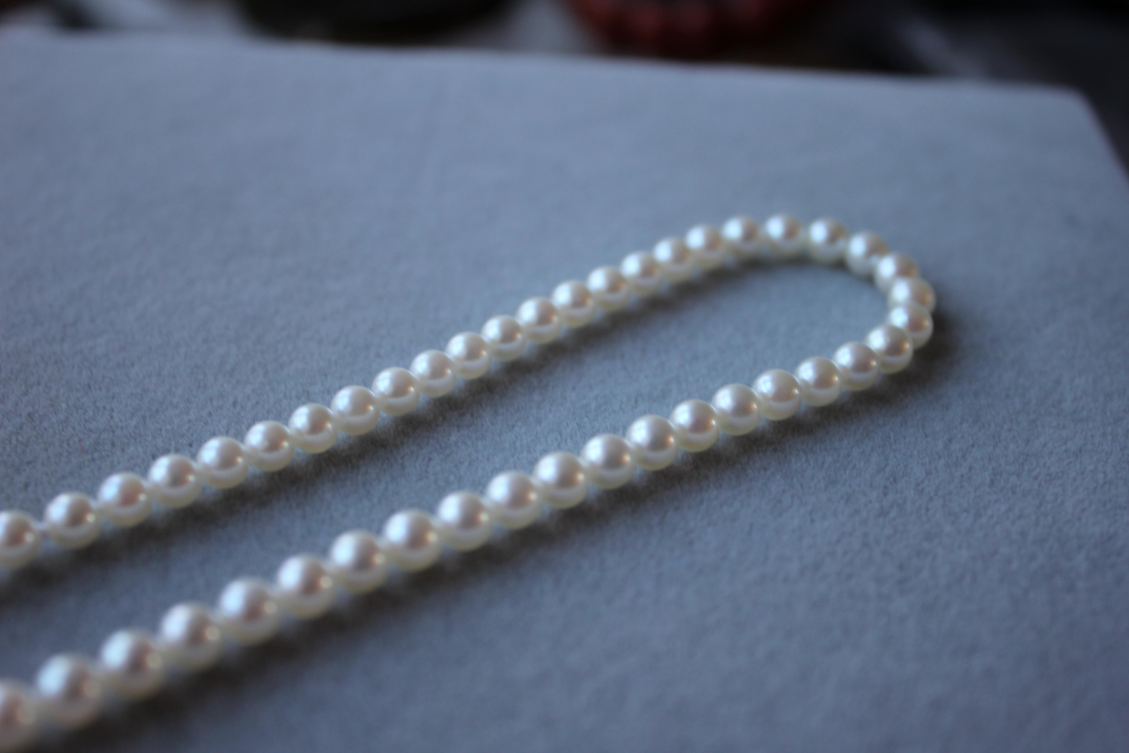 14 Karat Yellow Gold White Akoya Pearl Bead Layer Dainty Classic Choker Necklace