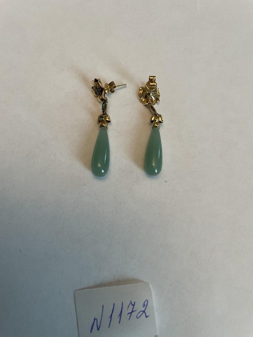 Droplet Briolette Light Green Jade Floral 14K Yellow Gold Teardrop Earrings