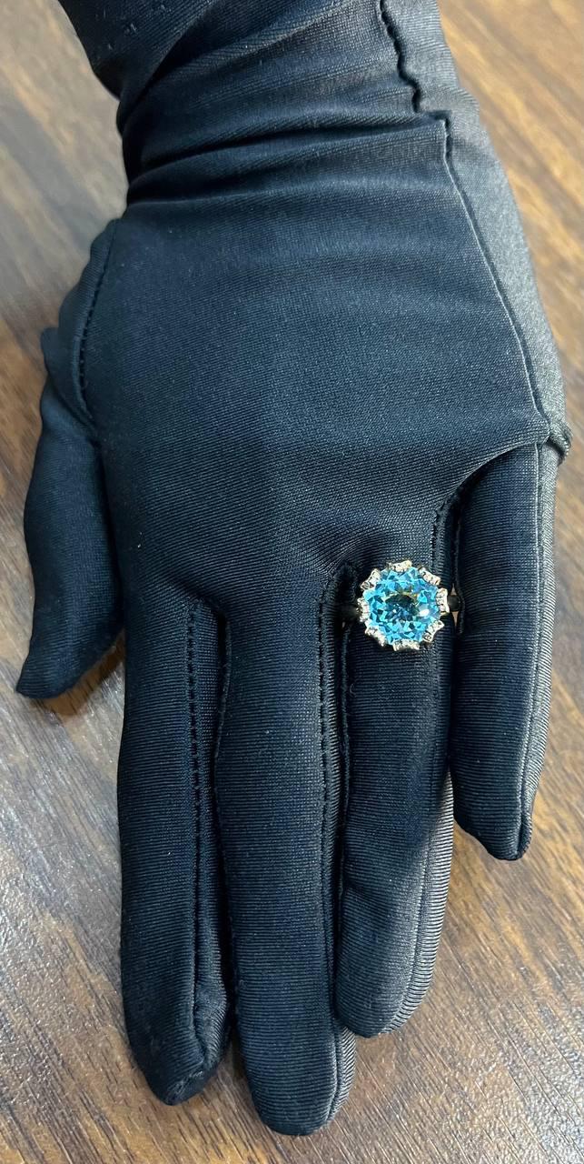 Round Swiss Blue Topaz Floral Flower Setting 14K Yellow Gold Diamonds Ring