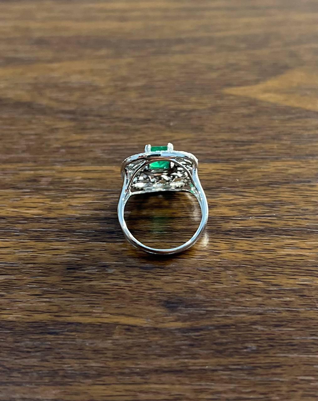 Green Emerald Leaf Leaves Wreath Diamond Halo 14K White Gold Cocktail Ring