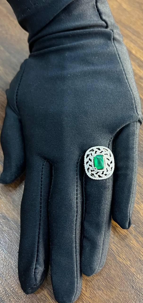 Green Emerald Leaf Leaves Wreath Diamond Halo 14K White Gold Cocktail Ring