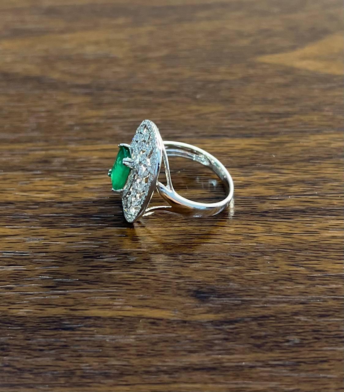 Green Emerald Leaf Leaves Wreath Diamond Halo 14K White Gold Cocktail Ring