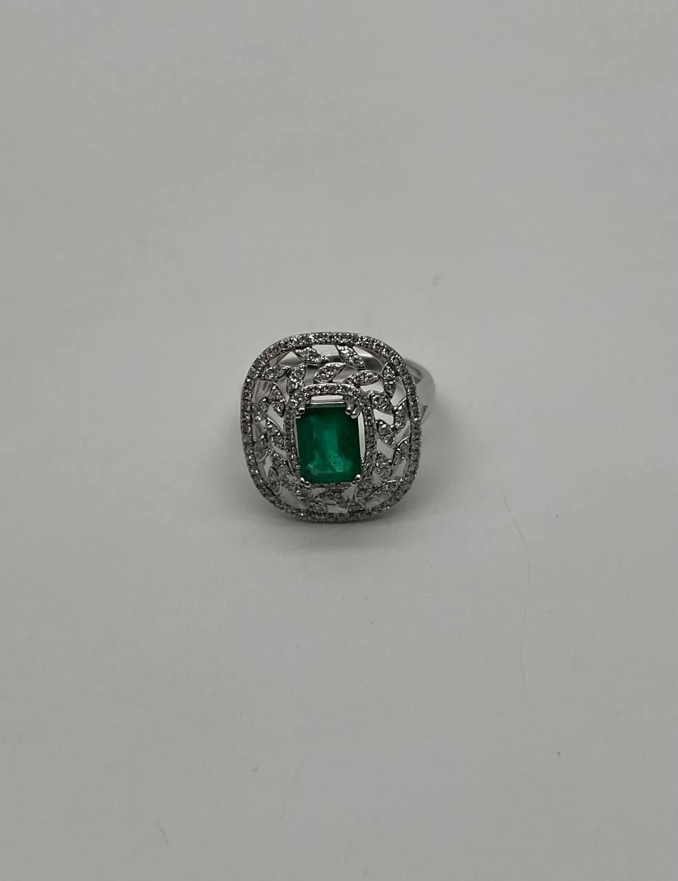 Green Emerald Leaf Leaves Wreath Diamond Halo 14K White Gold Cocktail Ring