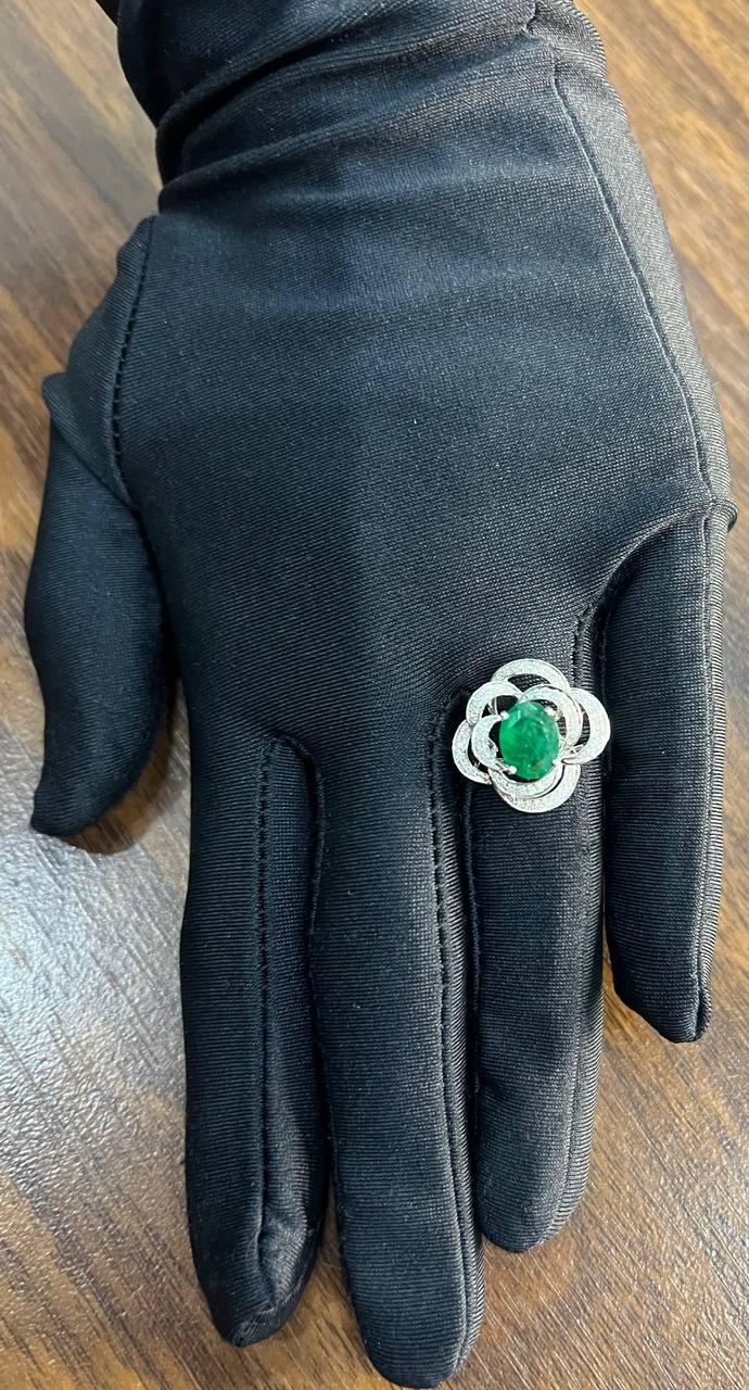 Oval Shape Green Emerald 14K White Gold Diamond Halo Floral Flower Spirals Ring