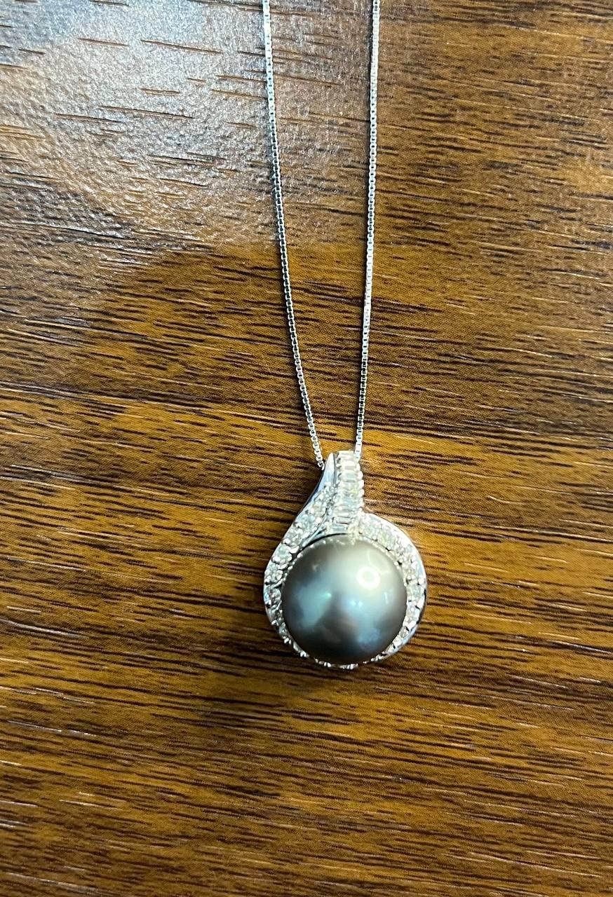 Silver Grey Black Tahitian Pearl Diamonds Halo 14K White Gold Pendant Necklace