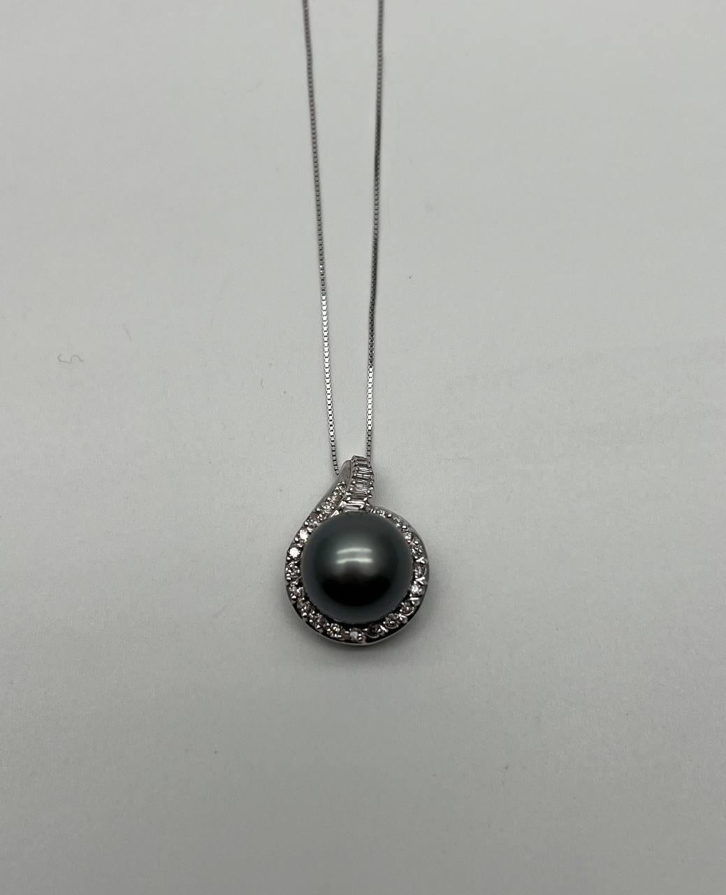 Silver Grey Black Tahitian Pearl Diamonds Halo 14K White Gold Pendant Necklace