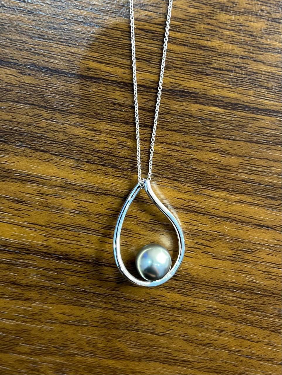 Silver Grey Black Tahitian Pearl Diamond 14K White Gold Form Pendant Necklace