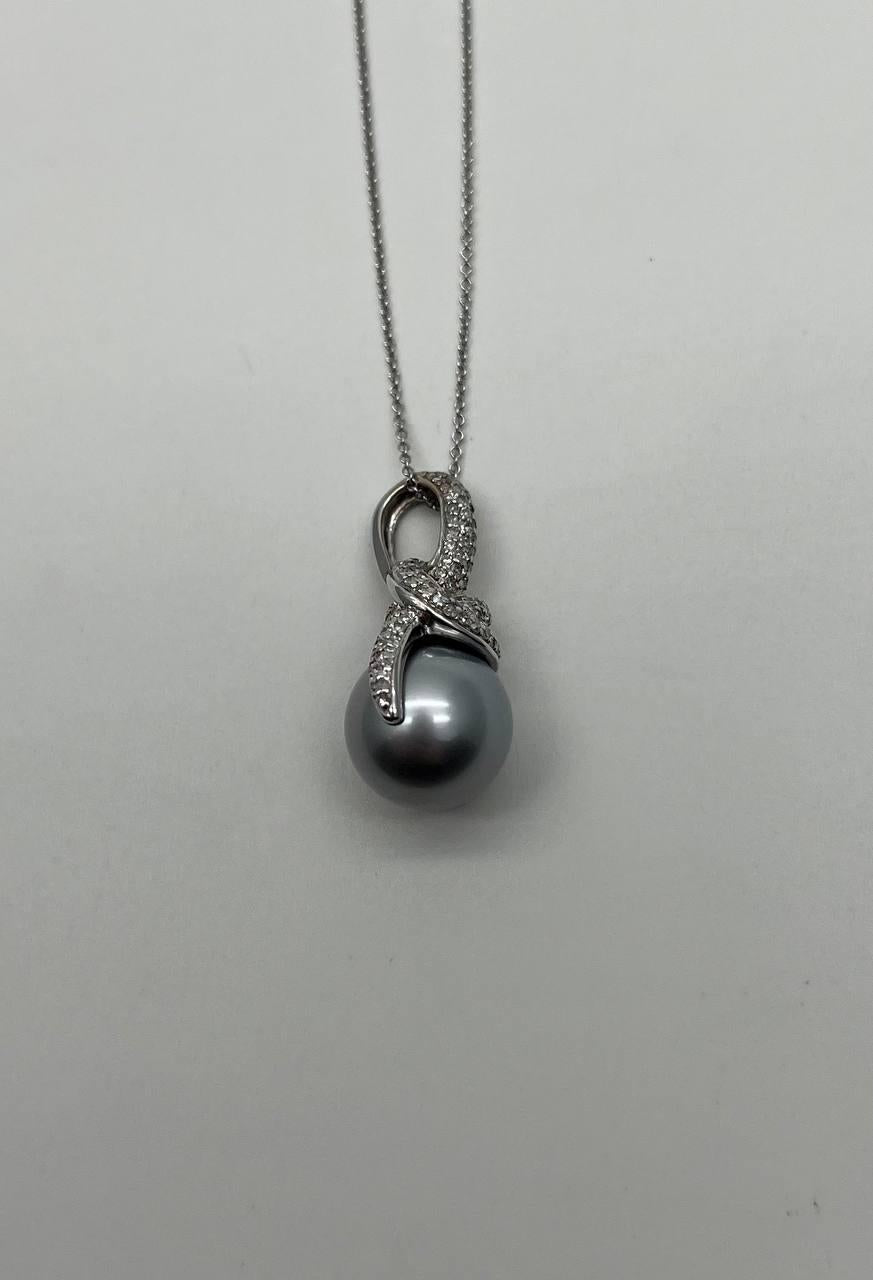 Silver Grey Black Tahitian Pearl Diamonds Halo 14K White Gold Pendant Necklace