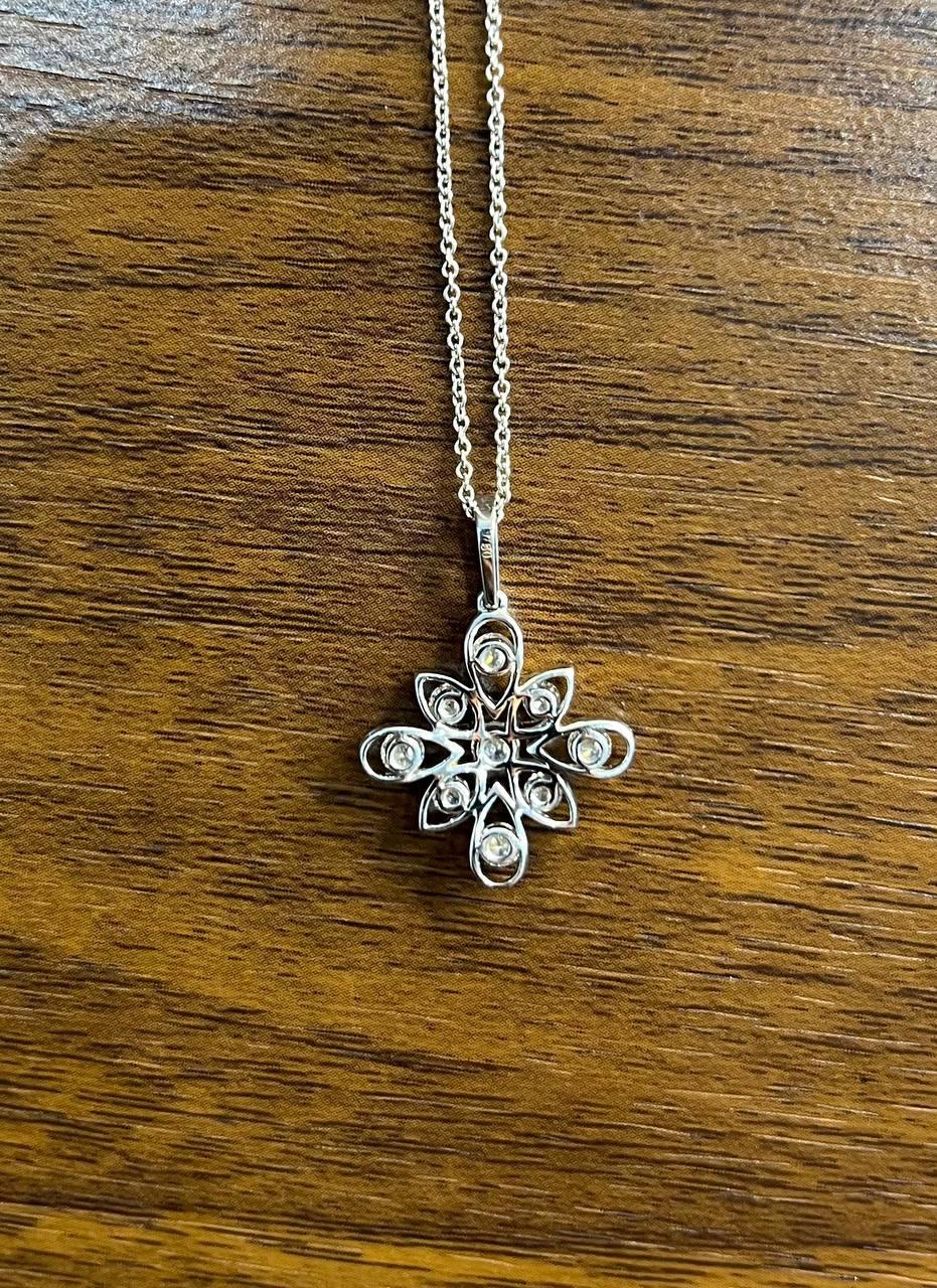 Diamond Snowflake Floral Flower Symbol Motif White Gold Pendant Chain Necklace
