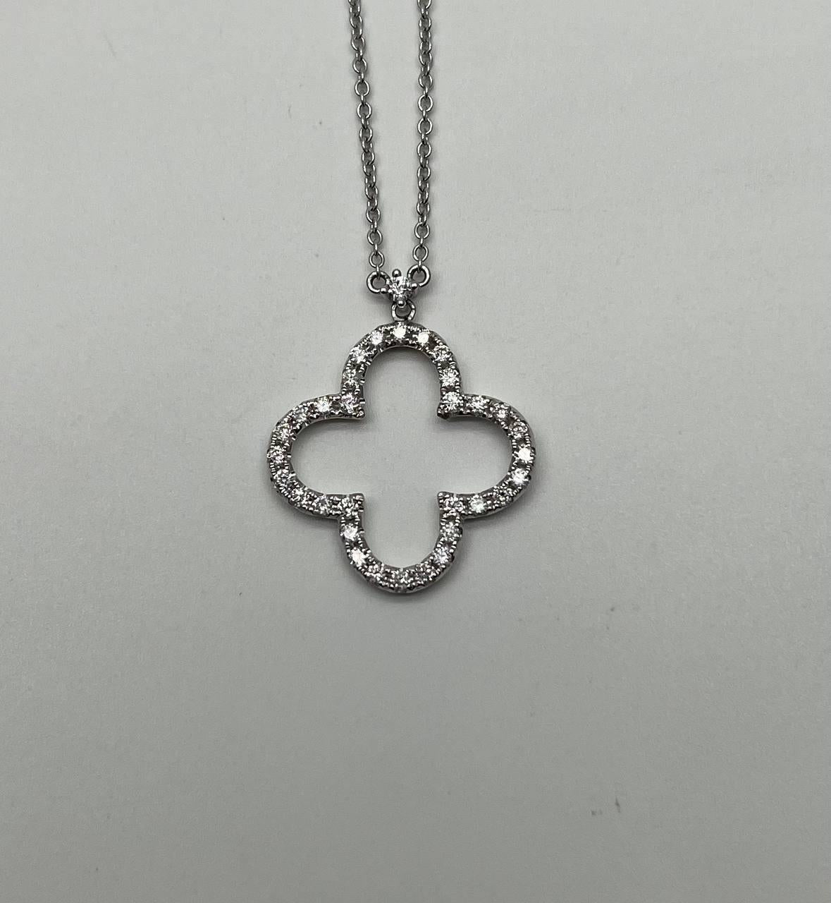 Quatrefoil Lucky Alhambra Clover Diamonds Halo Motif White Gold Pendant Necklace