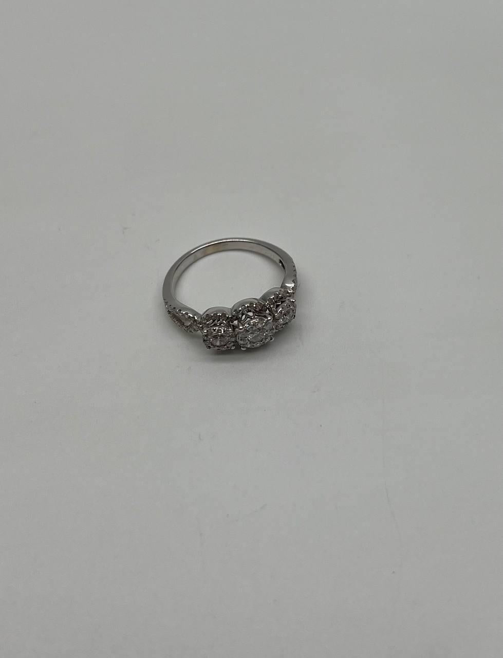 Diamonds Pave Set Round Cluster Halo 14K White Gold Statement Three Stone Ring