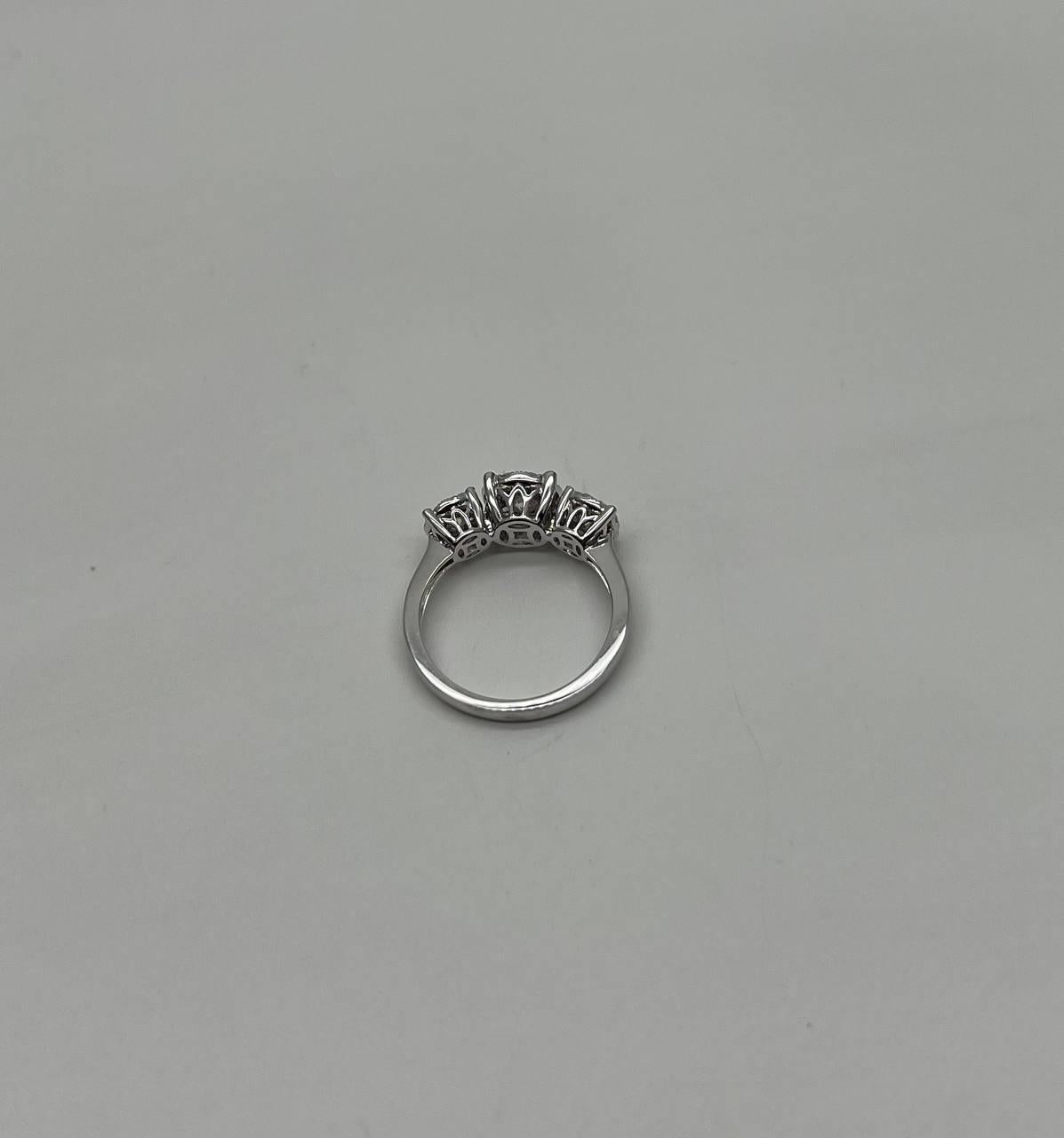 Diamonds Pave Set Round Cluster Halo 14K White Gold Statement Three Stone Ring
