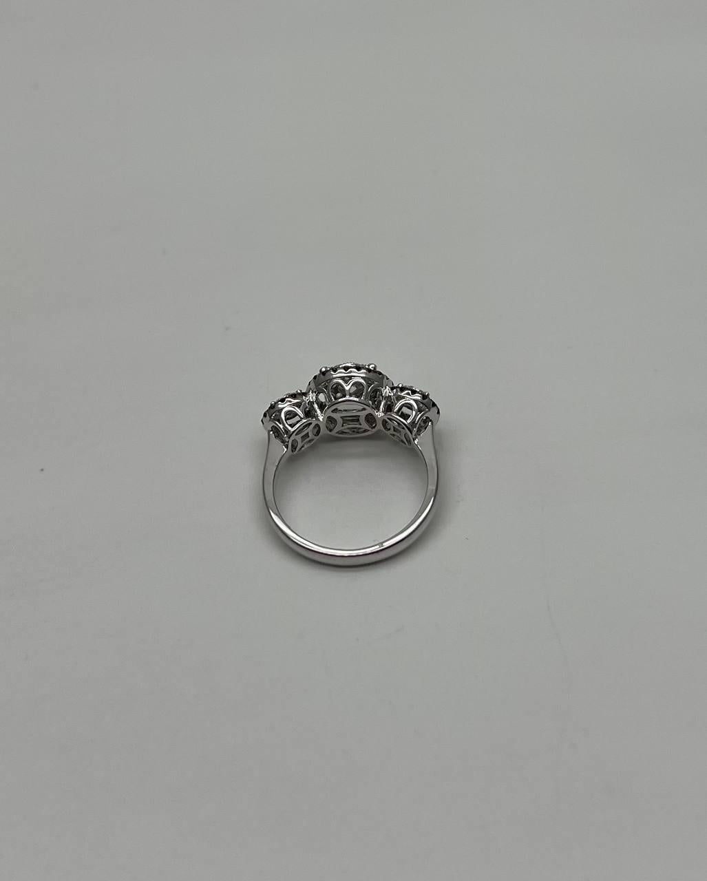 Diamonds Pave Set Round Cluster Black Diamonds Halo White Gold Three Stone Ring