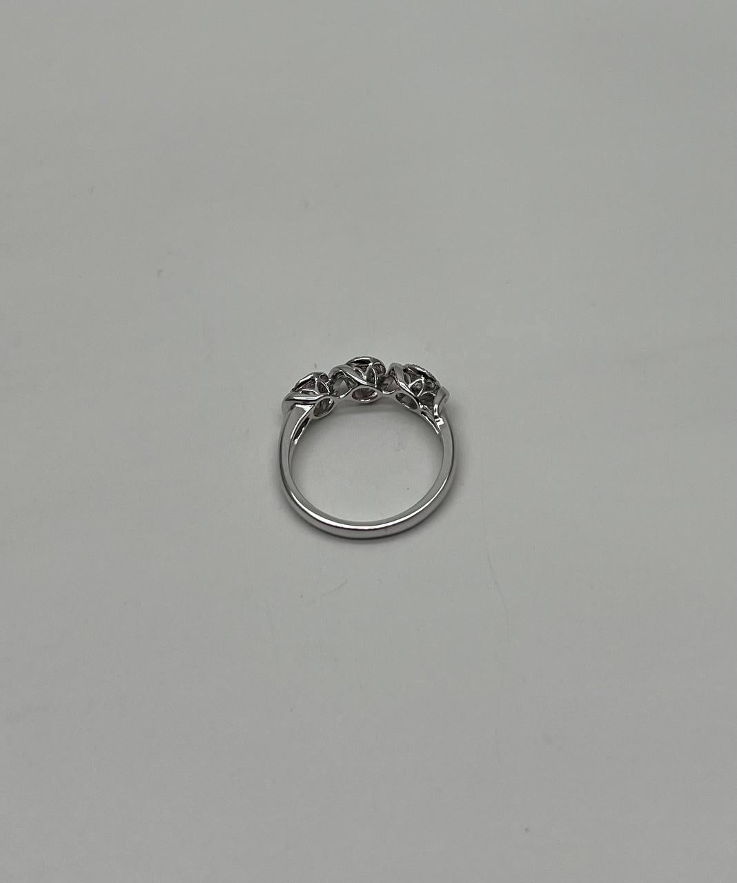 Diamonds Pave Set Round Cluster Halo Set White Gold Statement Three Stone Ring