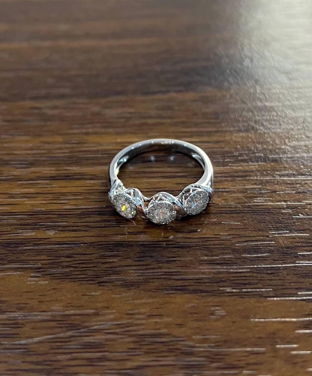 Diamonds Pave Set Round Cluster Halo Set White Gold Statement Three Stone Ring