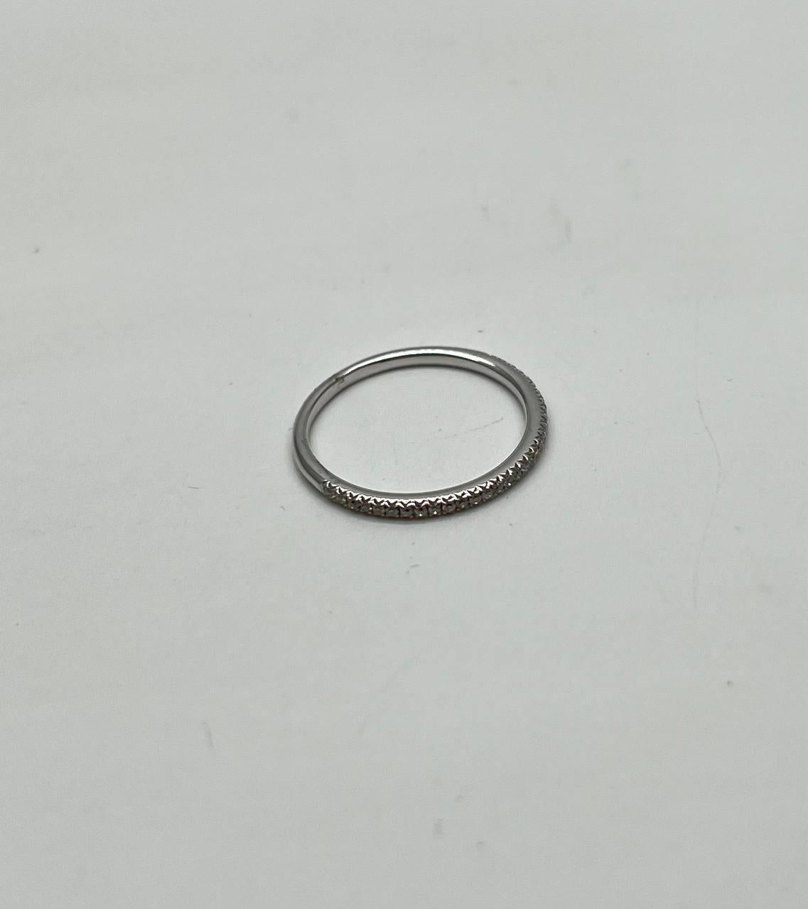 Classic Inset Round Brilliant Diamond Line 14K White Gold Thin Band Ring