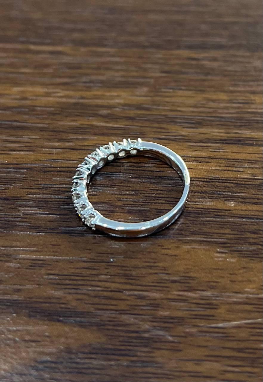 Classic Scallop Set Round Brilliant Diamond Line 14K White Gold Band Ring