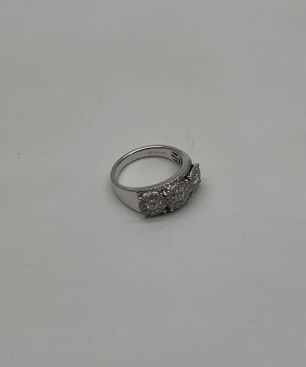 Diamonds Pave Set Round Cluster Halo Set White Gold Statement Three Stone Ring
