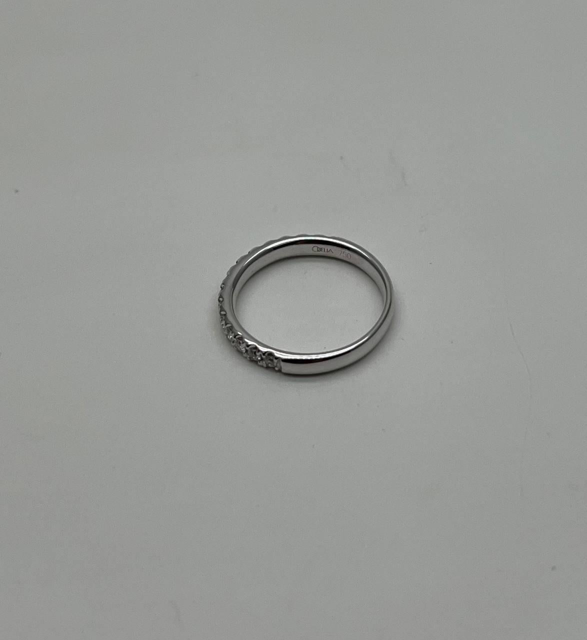 Classic Inset Round Brilliant Diamond Line 14K White Gold Medium Band Ring