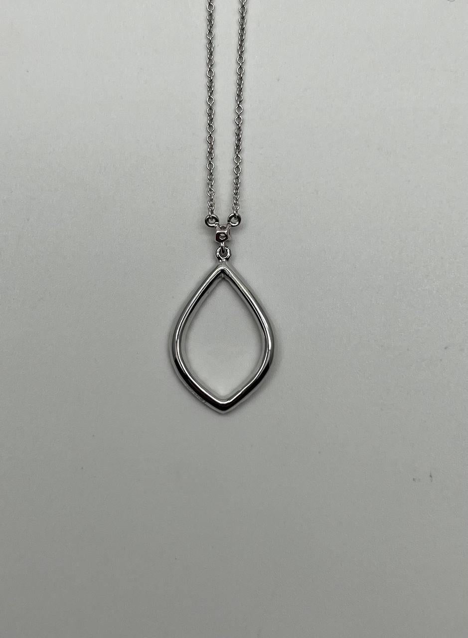 Marquise Oval Shape Rhombus Diamonds Halo Motif 18K White Gold Pendant Necklace