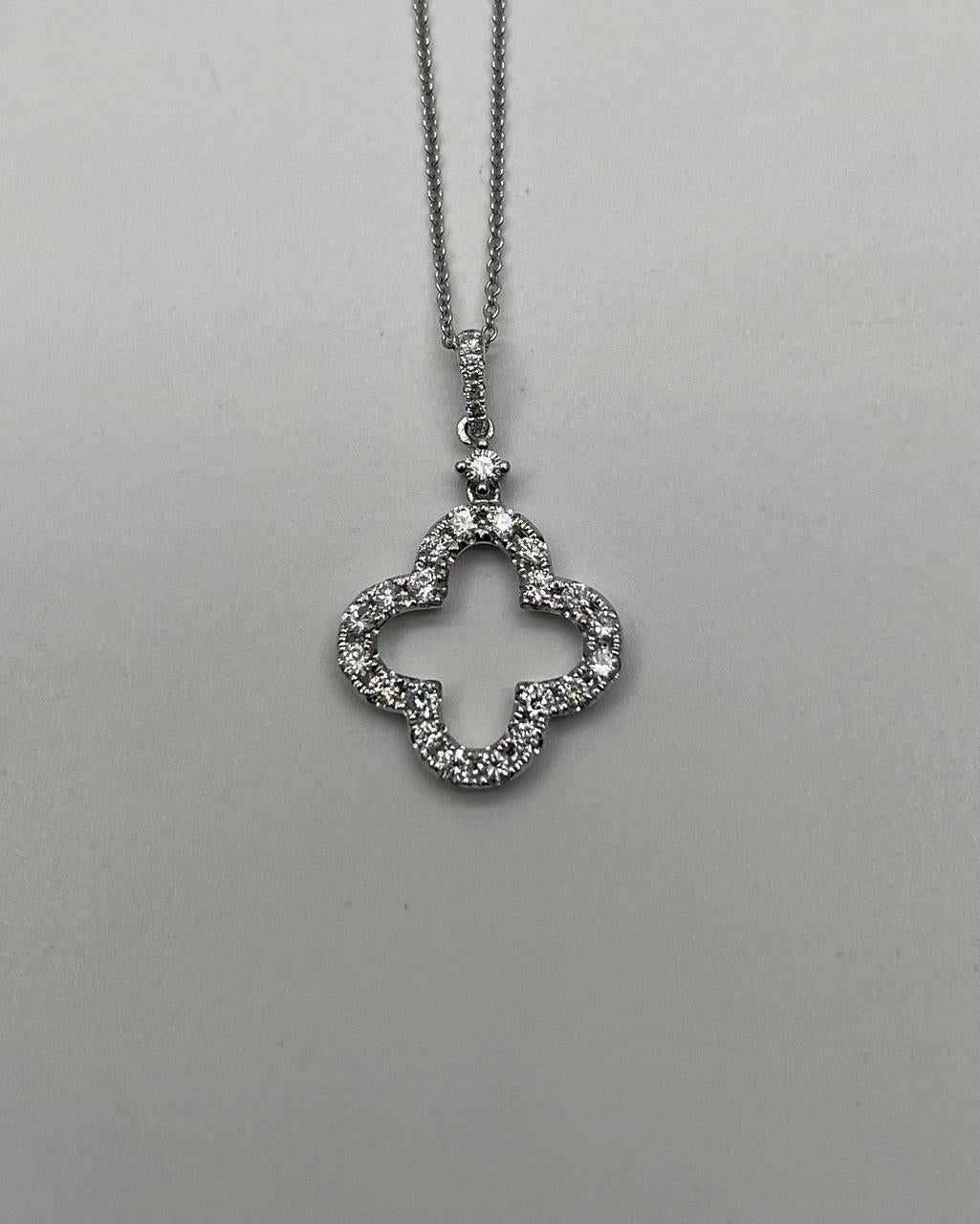 Quatrefoil Lucky Alhambra Clover Diamonds Halo Motif White Gold Pendant Necklace