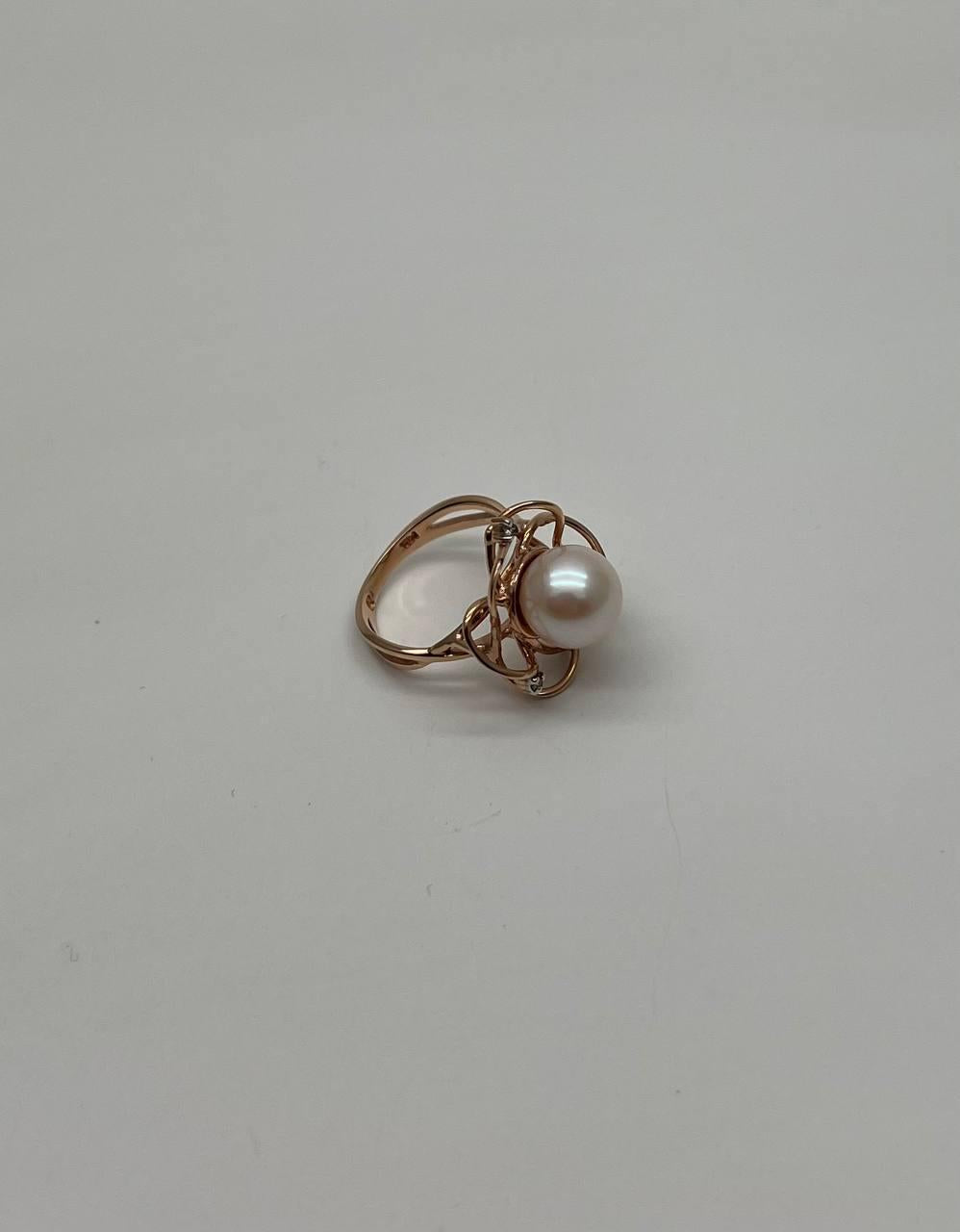 Round White Pearl Saturn Floral Flower Motif 14K Yellow Gold Statement Ring