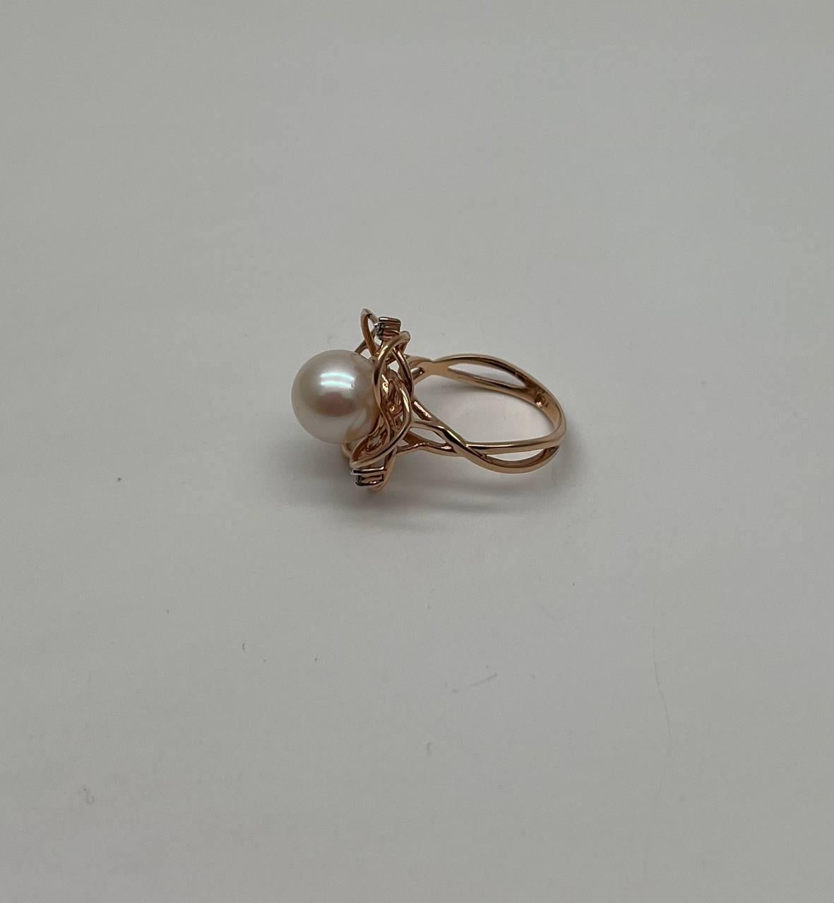 Round White Pearl Saturn Floral Flower Motif 14K Yellow Gold Statement Ring