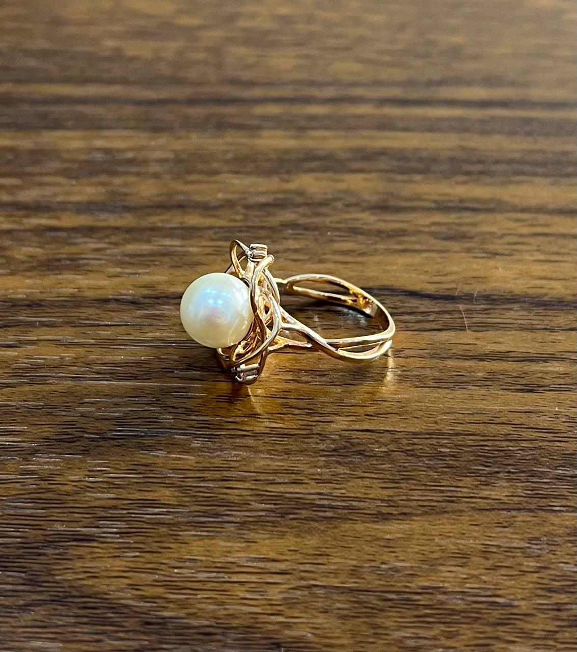 Round White Pearl Saturn Floral Flower Motif 14K Yellow Gold Statement Ring