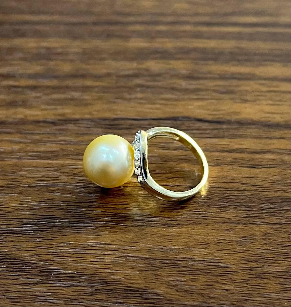 Golden Yellow South Sea Pearl Diamond Spiral Curve14K Yellow Gold Statement Ring