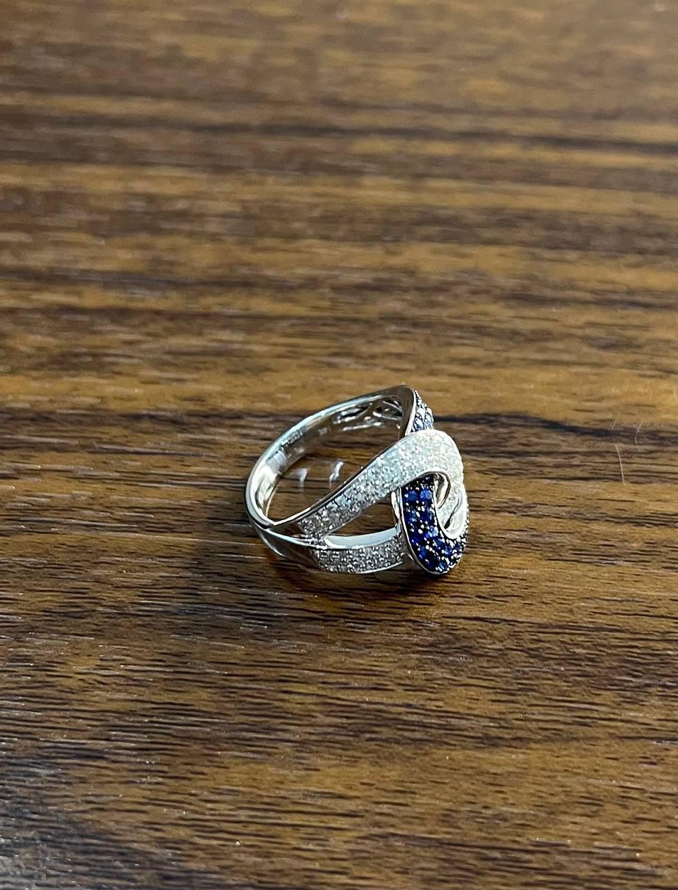 Intertwining Blue Sapphires Diamonds Interlocking Shapes White Gold Fashion Ring