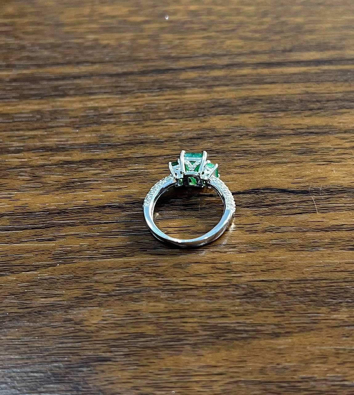 Green Emerald Three Stone Diamond 14K White Gold Classic Statement Ring