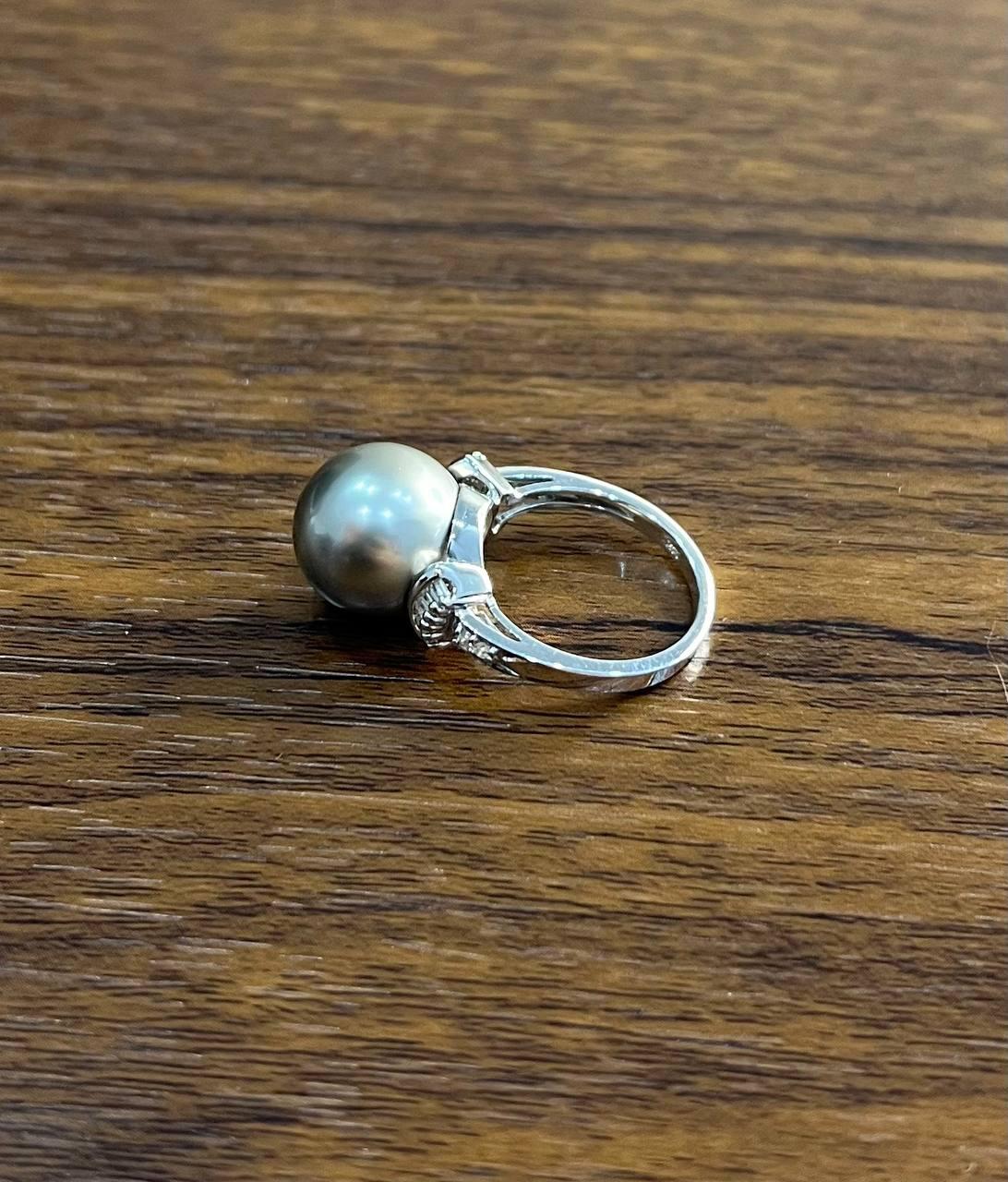 Grey Silver Black Tahitian Pearl 14K White Gold Diamond Baguette Statement Ring