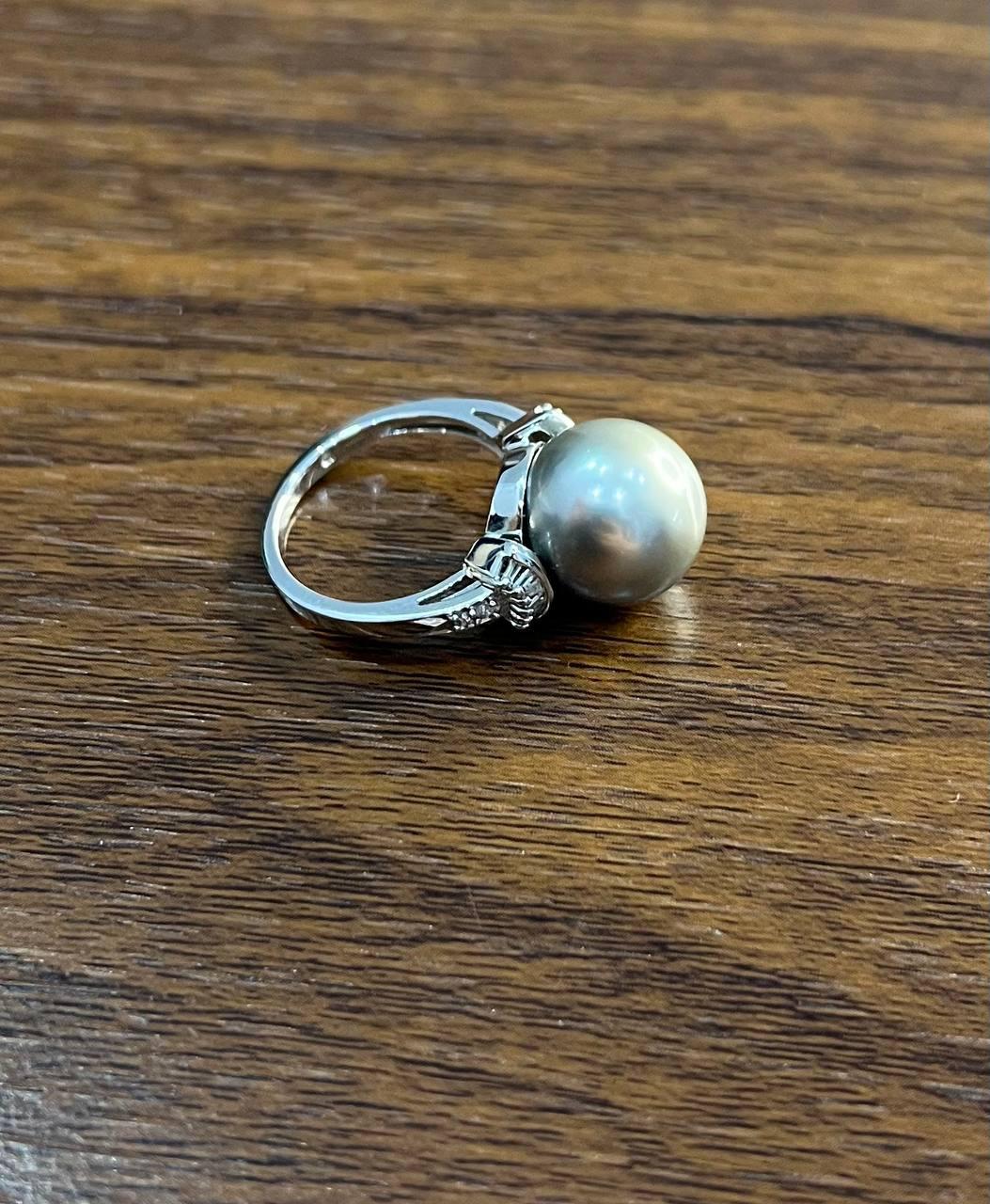 Grey Silver Black Tahitian Pearl 14K White Gold Diamond Baguette Statement Ring