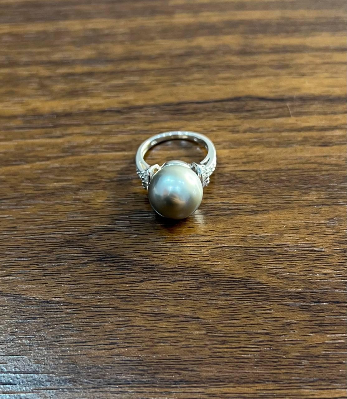Grey Silver Black Tahitian Pearl 14K White Gold Diamond Baguette Statement Ring