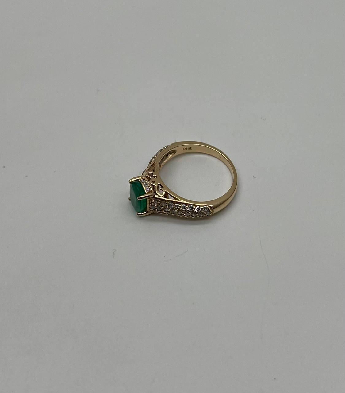 Oval Shape Green Emerald Diamond Pave Set 14K Yellow Gold Classic Ring