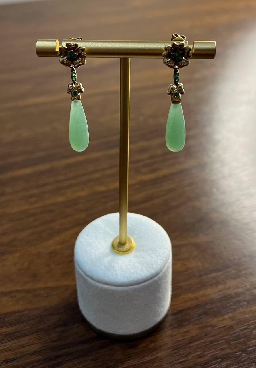 Droplet Briolette Light Green Jade Floral 14K Yellow Gold Teardrop Earrings