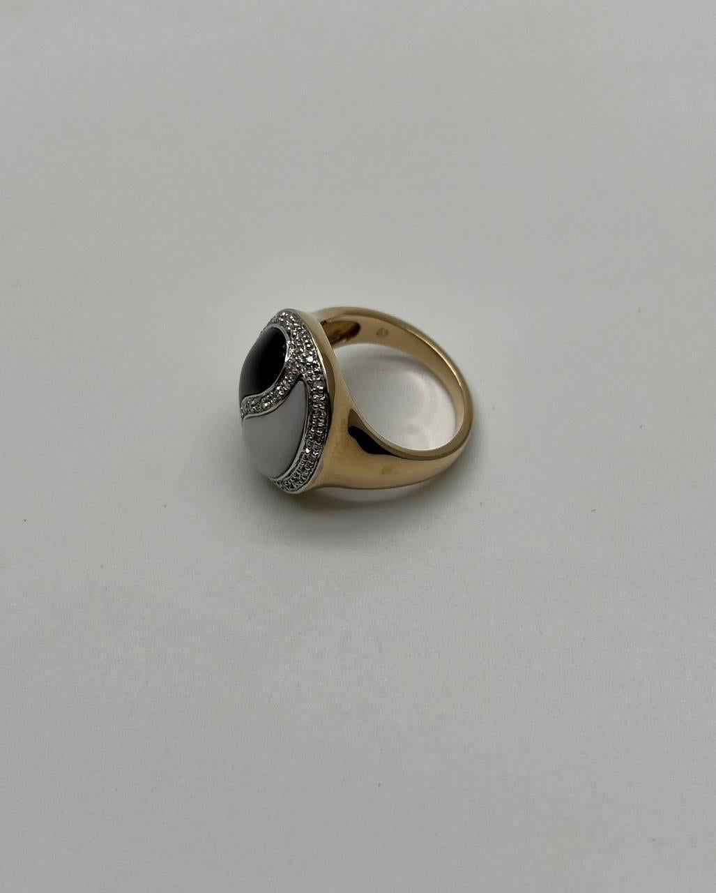 Black Onyx White Agate Yin Yang Motif White Diamond Halo 14K Gold Signet Ring