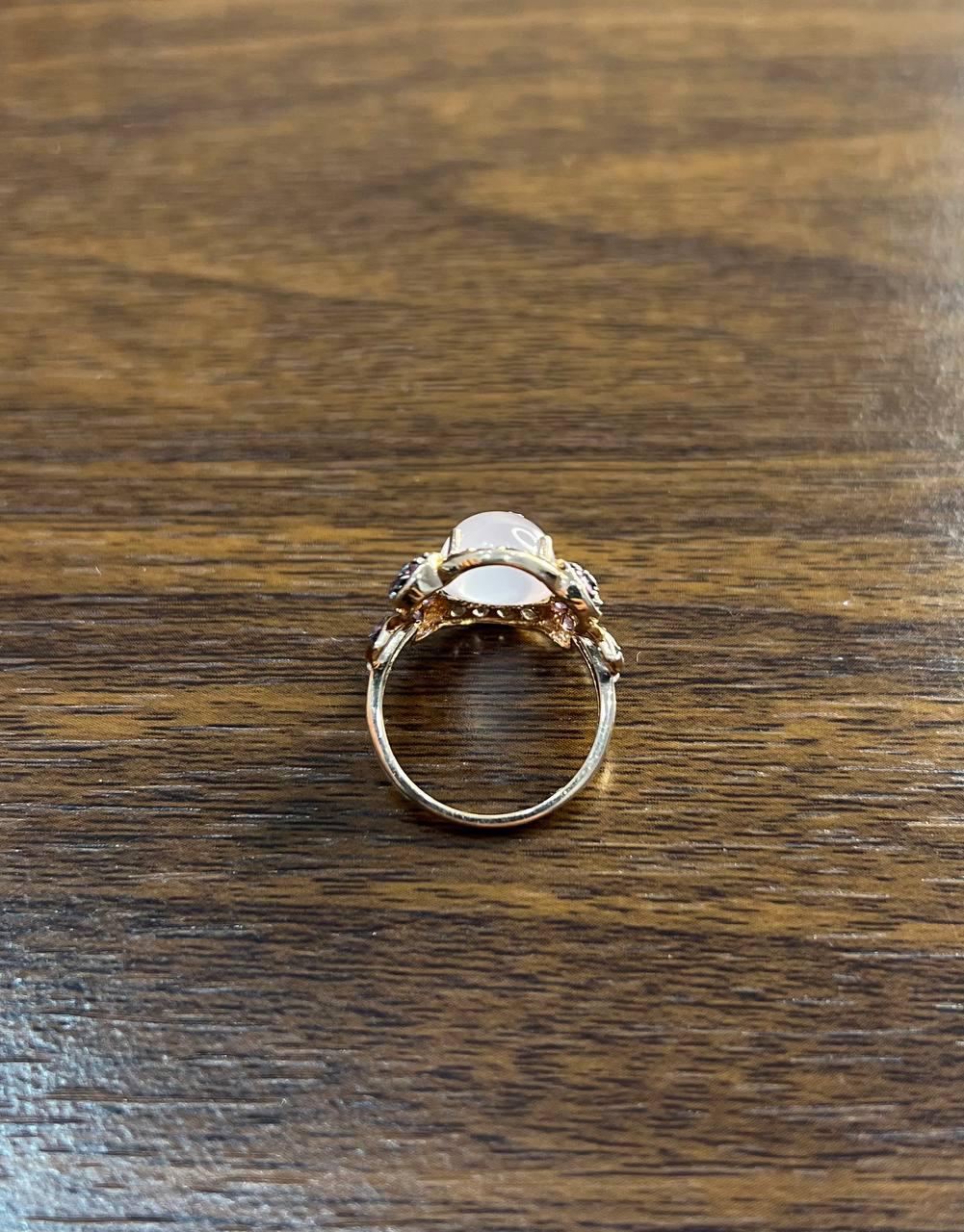 Oval Milky White Cabochon Agate Chalcedony Multi-Color Gemstone Gold Ring