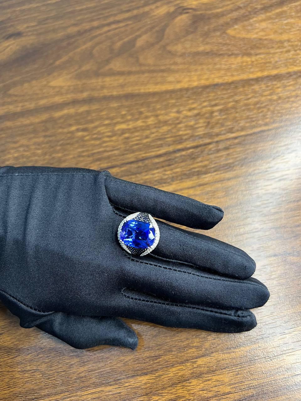 Blue Tanzanite Cushion Cut Blue Sapphire White Diamonds Pave 14K White Gold Ring