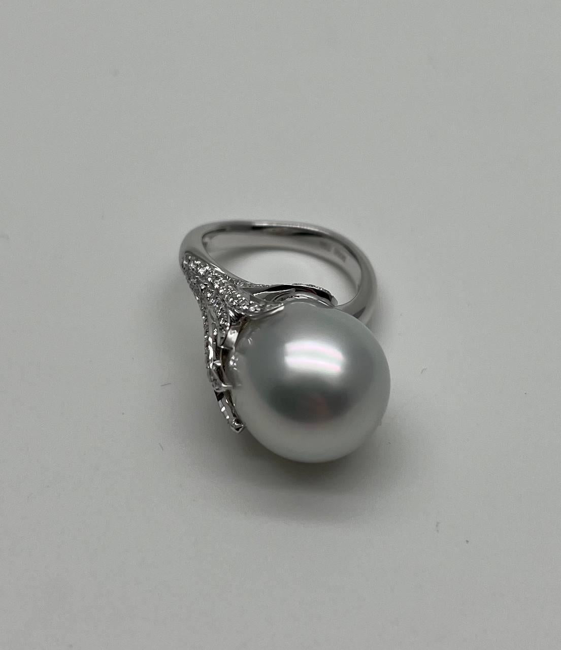 South Sea White Pearl Diamonds Pave Set 18K White Gold Statement Classic Ring