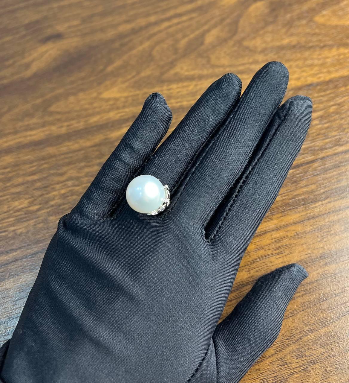 South Sea White Pearl Diamonds Pave Set 18K White Gold Statement Classic Ring