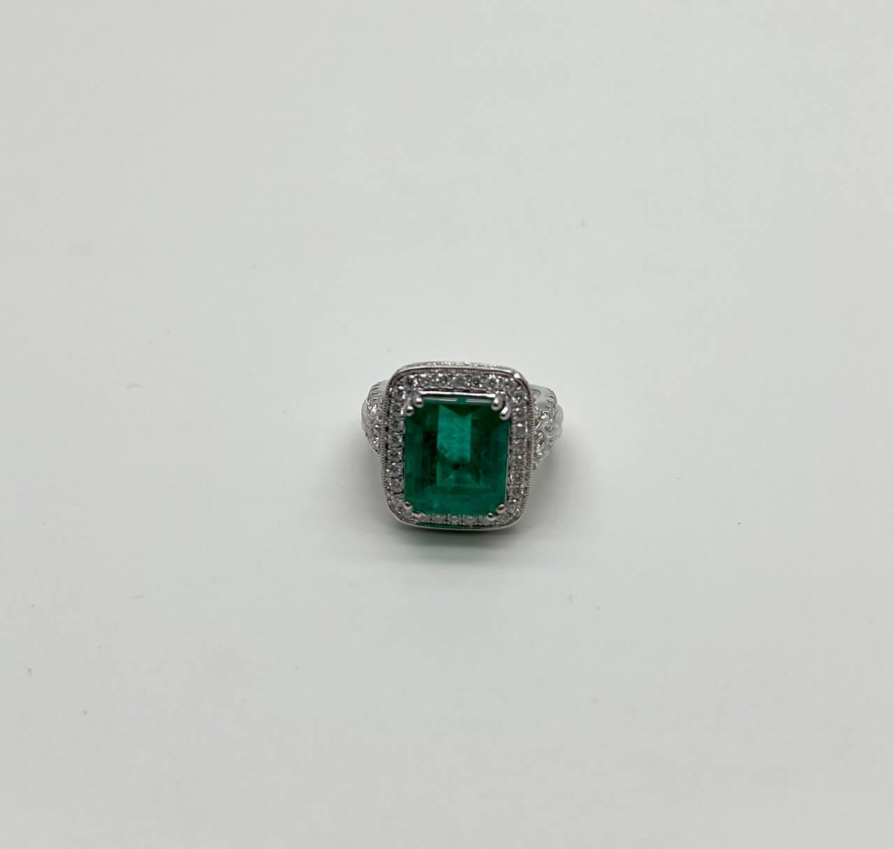 Emerald Cut Shape Emerald Halo Diamond 18K White Gold Classic Statement Ring