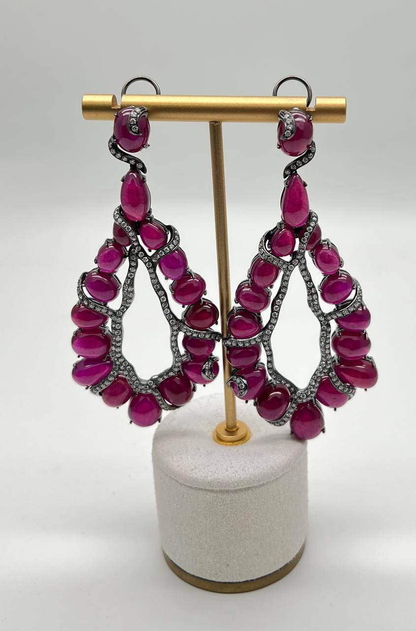 Fancy Shape Red Ruby Cabochons White Diamonds 18 Karat White Black Gold Earrings