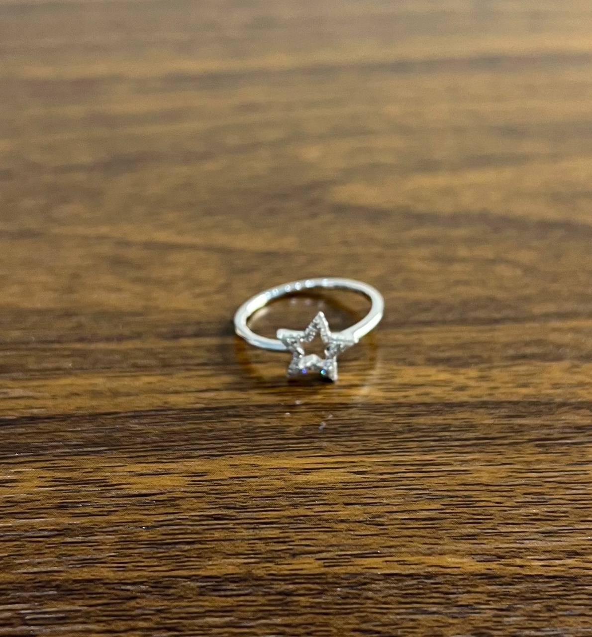 Star White Diamond Brilliant 14K White Gold Dainty Fun Statement Minimalist Ring