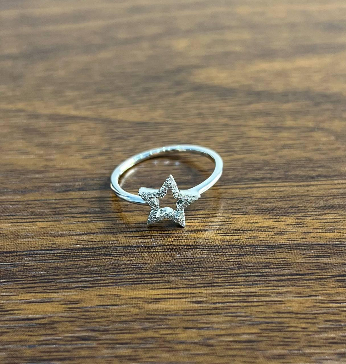 Star White Diamond Brilliant 14K White Gold Dainty Fun Statement Minimalist Ring