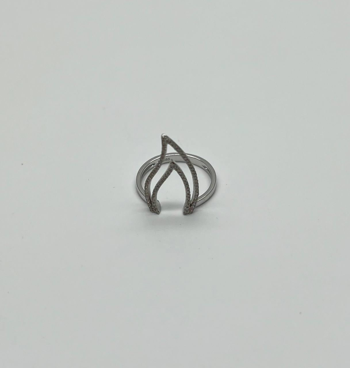 Flame Fire Geometric Triangle Cut White Diamond 14 Karat White Gold Ring