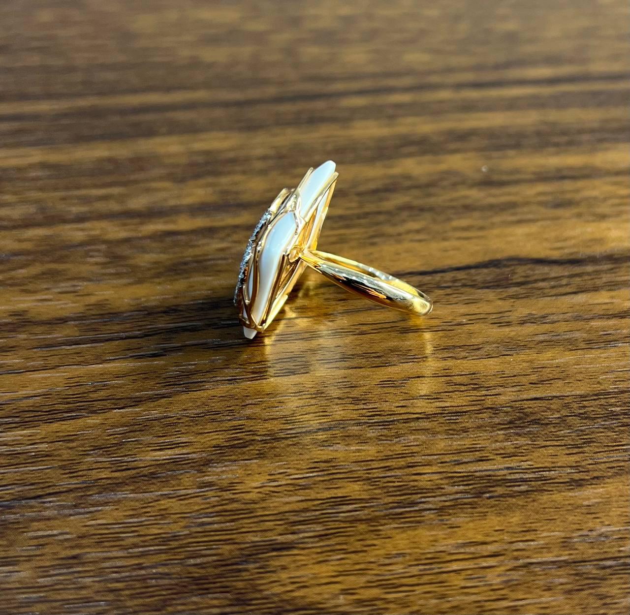 White Agate Diamond 18 Karat Rose Gold Rose Theme Flowers Floral Statement Ring