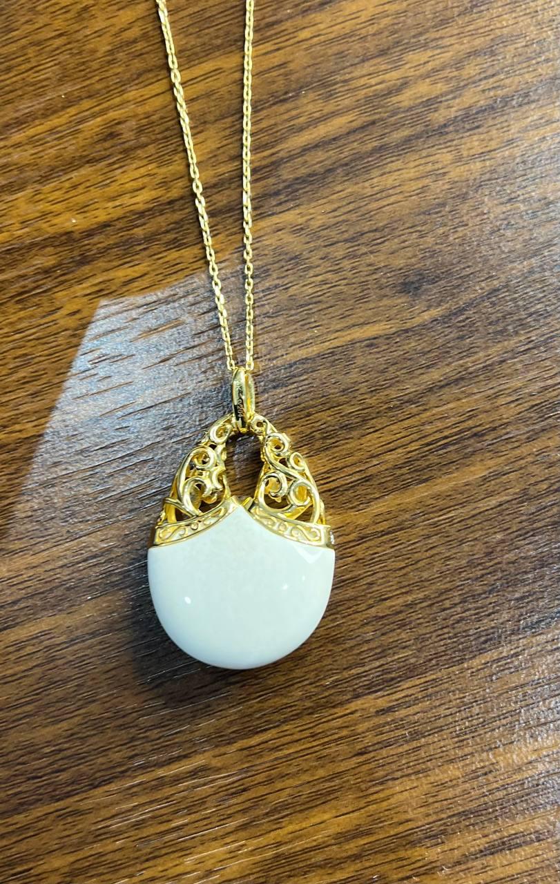 White Agate Diamond 18 Karat Rose Gold Theme Symbol Unique Pendant Necklace